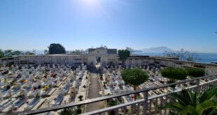 CIMITERO DI MONTE DI PROCIDA NAVETTA E LAVORI INTERVISTA ALLA VICE SINDACO  MARILU’ MARASCO