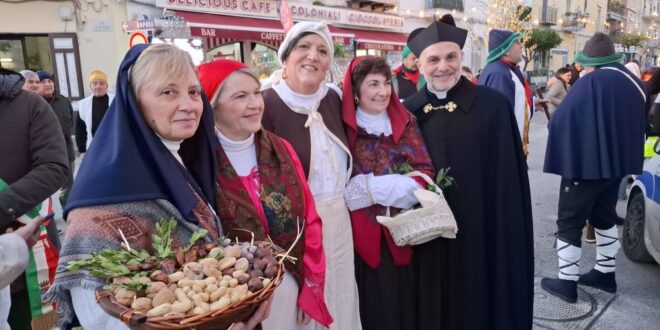 IL BELLISSIMO PRESEPE DI SAN ANNA A CENTO CAMERELLE A BACOLI VIDEO