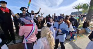 LA PRO HANDICAP AL CARNEVALE DI BACOLI Compagnia Teatrale “Lazzari Felici”VIDEO